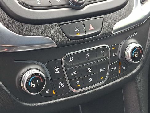 Used 2022 Chevrolet Equinox LT FWD image 14
