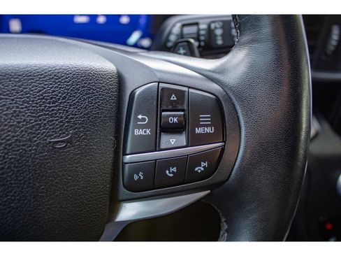 Used 2020 Ford Explorer Platinum w/ Premium Technology Package AWD/4WD image 42