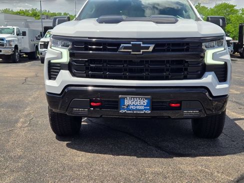 New 2026 Chevrolet Silverado 1500 LT Trail Boss w/ Safety Package AWD/4WD image 2