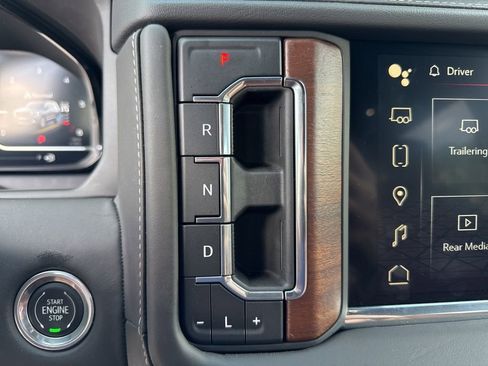 Used 2023 GMC Yukon Denali Ultimate AWD/4WD image 20