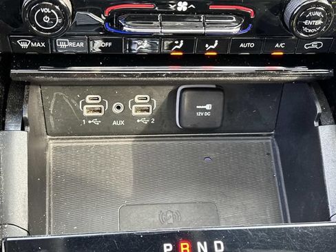 Used 2023 Jeep Grand Cherokee Limited w/ Luxury Tech Group II AWD/4WD image 24
