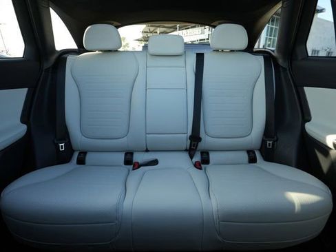 Used 2026 Mercedes-Benz GLC 300 4MATIC image 33