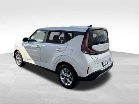 Used 2024 Kia Soul LX w/ Option Group 015 image 7