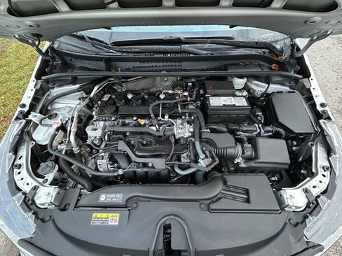 Used 2025 Toyota Corolla LE image 11