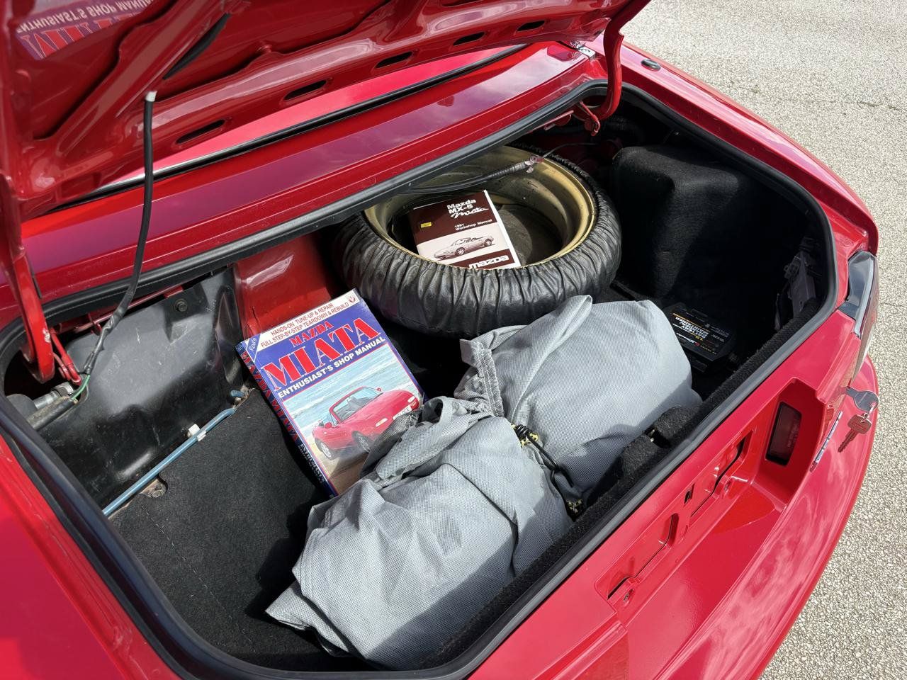 Used 1991 MAZDA MX-5 Miata RWD image 48