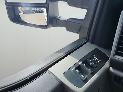 Used 2020 Ford F250 XL w/ Power Equipment Group image 31