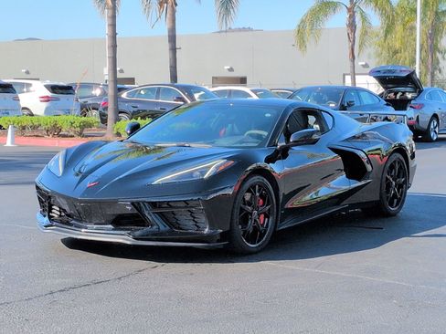 Used 2022 Chevrolet Corvette Stingray Premium Cpe w/ Z51 Performance Package RWD image 5