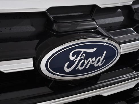 New 2026 Ford Explorer Active w/ Active Comfort Package AWD/4WD image 22