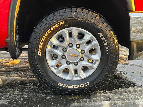 Used 2021 Chevrolet Silverado 3500 LT w/ Fleet Comfort Package image 9