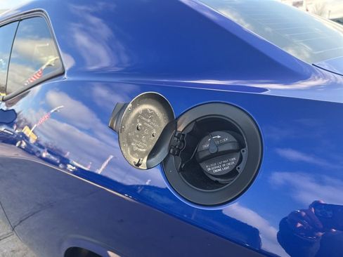 Used 2018 Dodge Challenger SRT Hellcat image 19