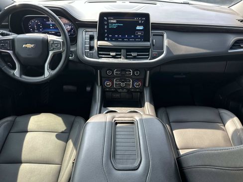 Certified 2023 Chevrolet Suburban LT w/ Luxury Package AWD/4WD image 13
