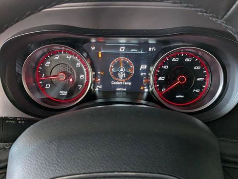 Used 2023 Dodge Charger SXT RWD image 11