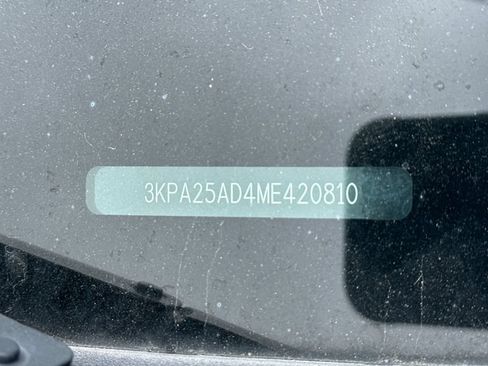 Used 2021 Kia Rio S FWD image 3