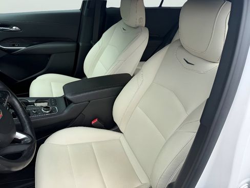 Used 2020 Cadillac XT4 Sport FWD image 32