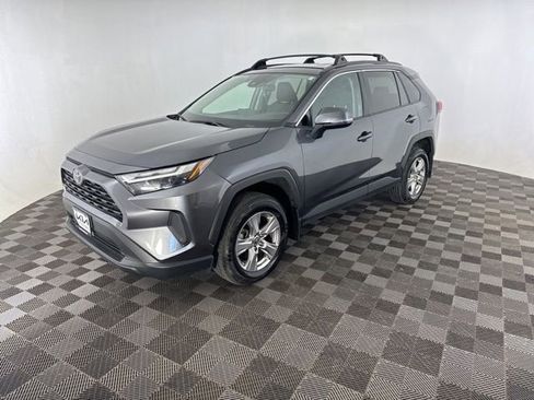 Used 2023 Toyota RAV4 XLE AWD/4WD image 5