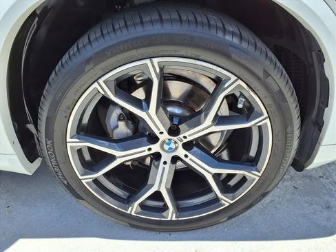 Used 2022 BMW X5 sDrive40i w/ M Sport Package RWD image 7