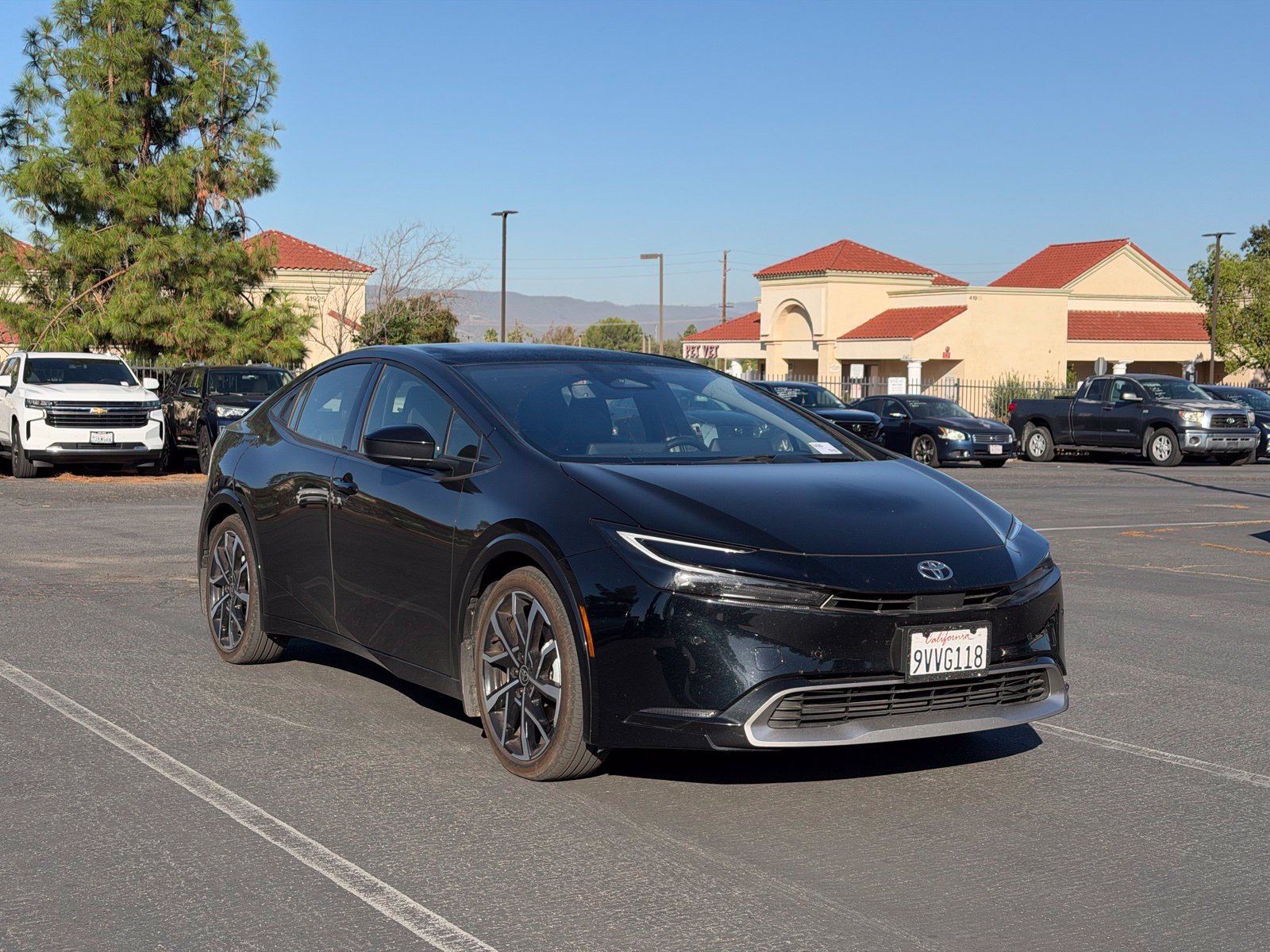 Used 2026 Toyota Prius Plug-In Hybrid FWD image 2