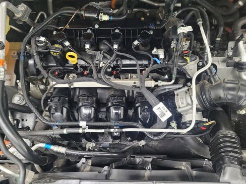 Used 2022 Ford Escape SE image 30