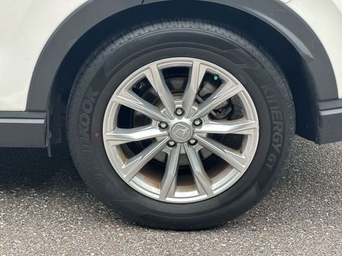 Used 2025 Honda CR-V EX image 12