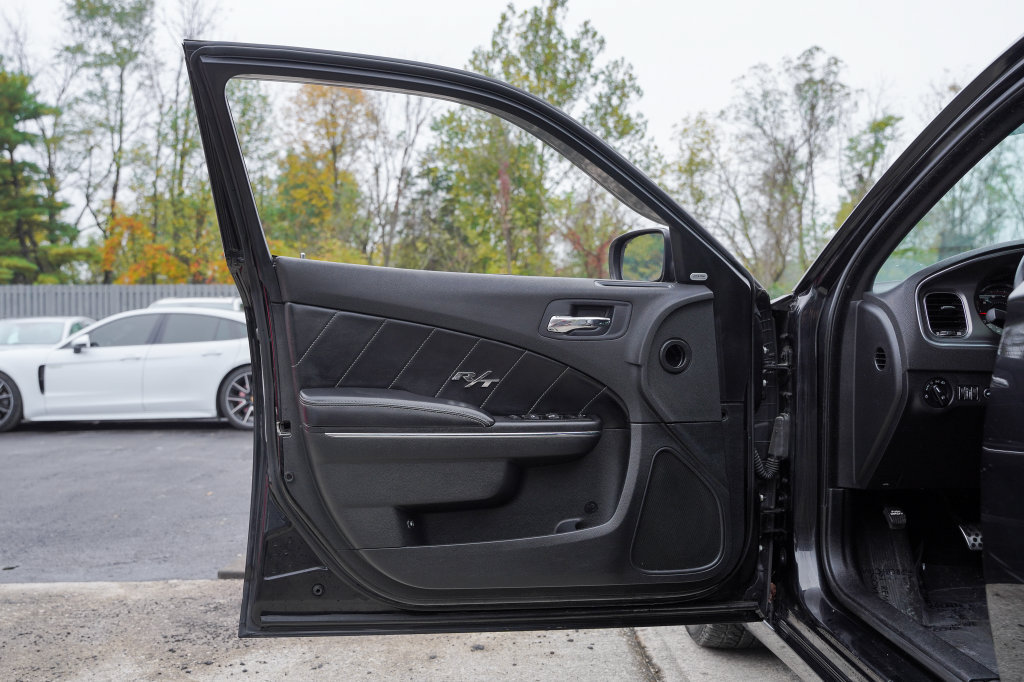 Used 2011 Dodge Charger R/T RWD image 32