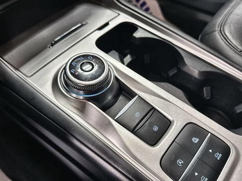 Used 2020 Ford Explorer XLT RWD image 22