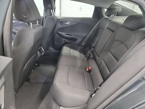 Used 2018 Chevrolet Malibu LT FWD image 27