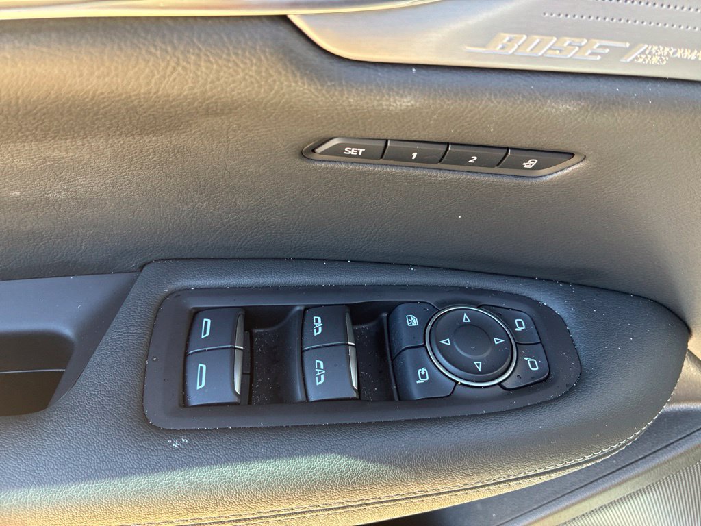 Used 2025 Cadillac XT6 Sport w/ Technology Package AWD/4WD image 7