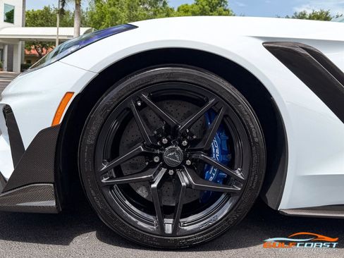 Used 2019 Chevrolet Corvette ZR1 RWD image 46