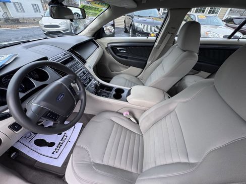 Used 2011 Ford Taurus SE image 14