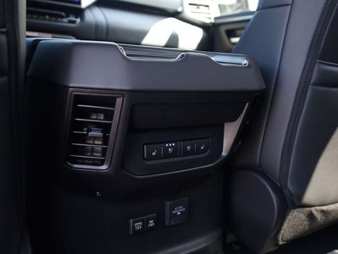 New 2026 Toyota Tundra Platinum AWD/4WD image 13