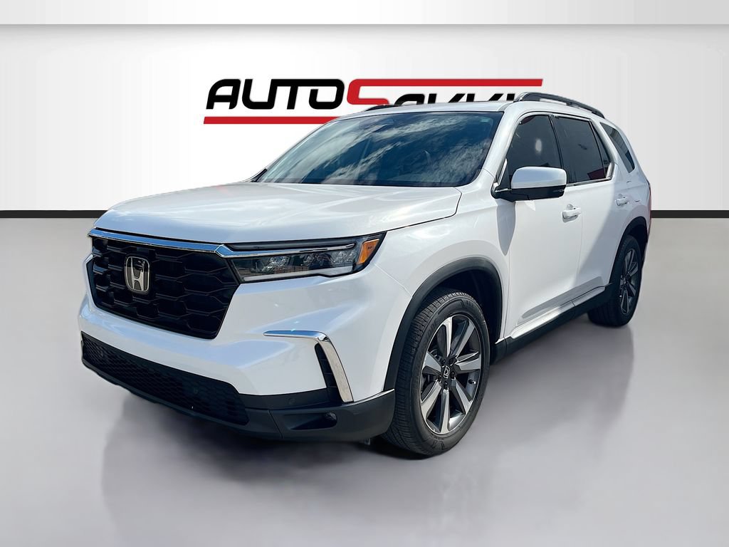Used 2024 Honda Pilot Touring image 3