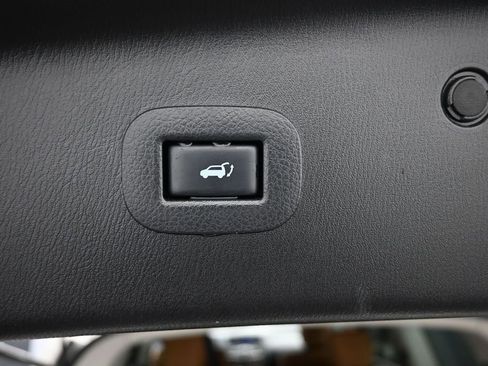 Used 2017 INFINITI QX80 Signature Edition RWD image 26