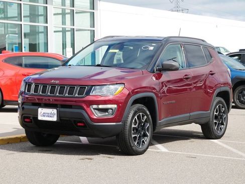 Used 2020 Jeep Compass Trailhawk w/ Cold Weather Group AWD/4WD image 2
