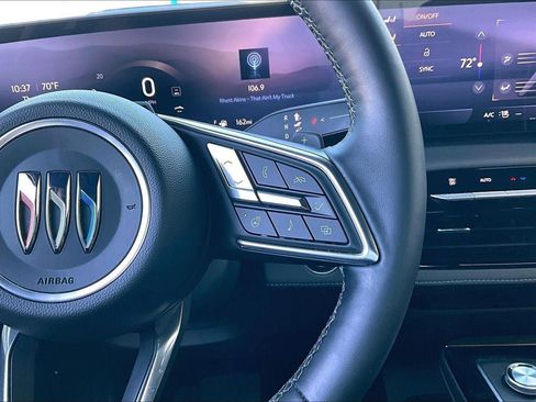 Used 2025 Buick Enclave Avenir w/ Super Cruise Package image 19