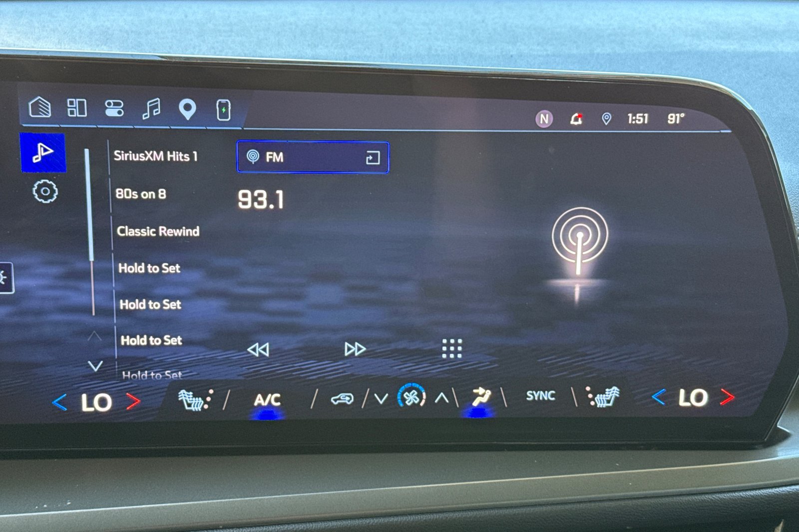 Used 2026 Chevrolet Traverse LT FWD image 30