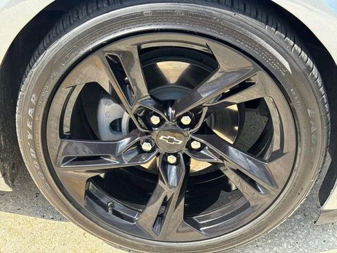 Used 2024 Chevrolet Camaro LT w/ RS Package RWD image 7