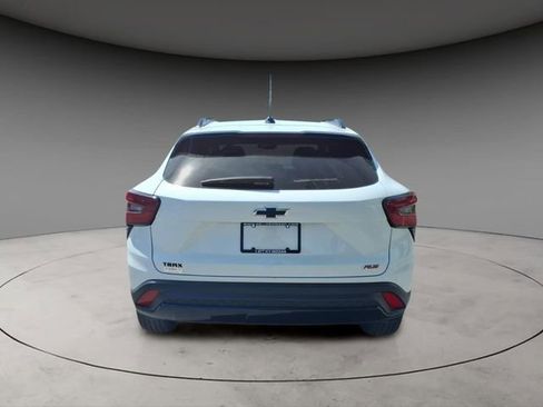 Used 2025 Chevrolet Trax RS w/ Driver Confidence Package FWD image 7