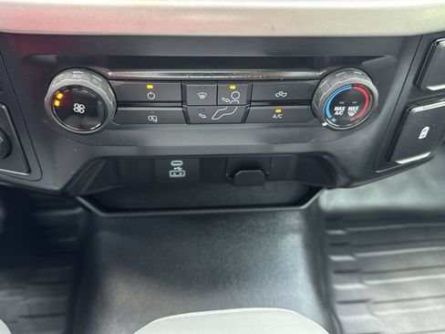 Used 2022 Ford F150 XL w/ Equipment Group 101A High RWD image 18