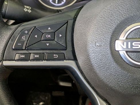 Used 2025 Nissan Sentra SV FWD image 20