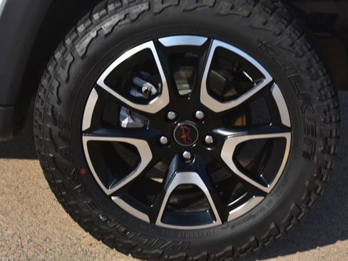 Used 2025 Jeep Compass Trailhawk AWD/4WD image 11