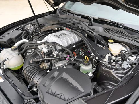 Used 2022 Ford Mustang Shelby GT500 w/ Technology Package image 51