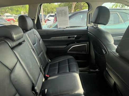 Certified 2024 Kia Telluride EX FWD image 3