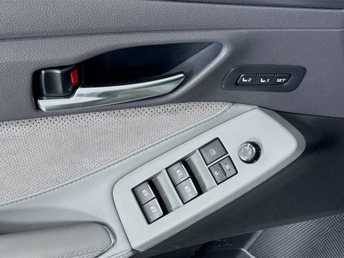 Certified 2020 Toyota Avalon Touring w/ Advanced Safety Package FWD image 18