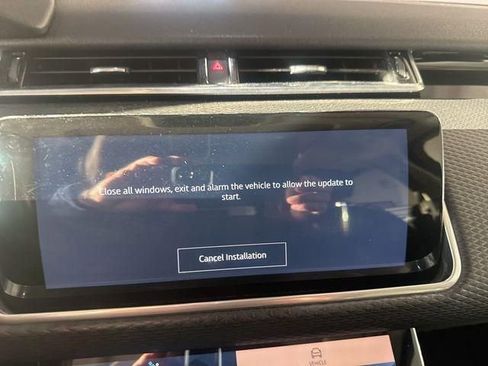 Used 2021 Land Rover Range Rover Velar S image 39