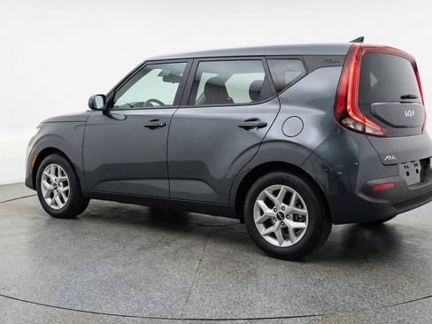 Used 2025 Kia Soul LX w/ LX Technology Package FWD image 6