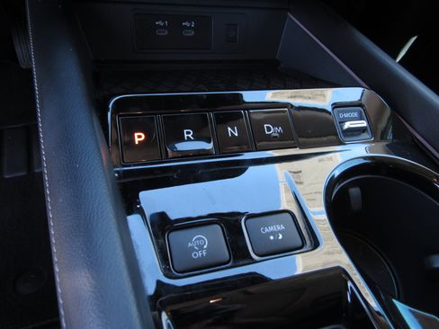 Used 2025 Nissan Murano SL AWD/4WD image 22