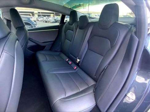 Used 2025 Tesla Model 3 Long Range RWD image 28