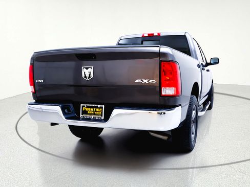 Used 2017 RAM 1500 Classic SLT AWD/4WD image 11