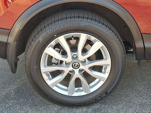 Used 2021 Nissan Rogue Sport SV image 27