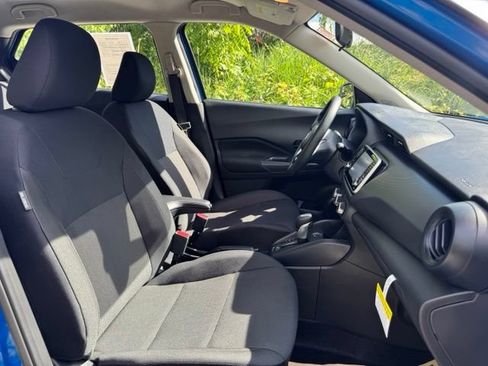 Used 2025 Nissan Kicks Play S FWD image 20